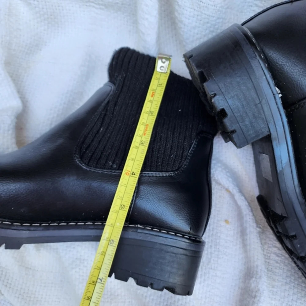 Kensie‎ Karolann lug sole Booties 8 - Picture 7 of 10